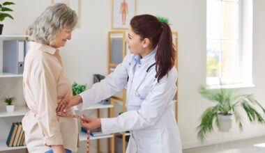 Woman speaking with a doctor about her weight loss. Learning about the FDA approved wegovy pill